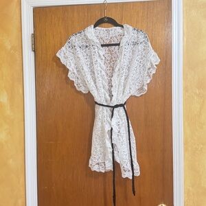 LACE TIE ROBE